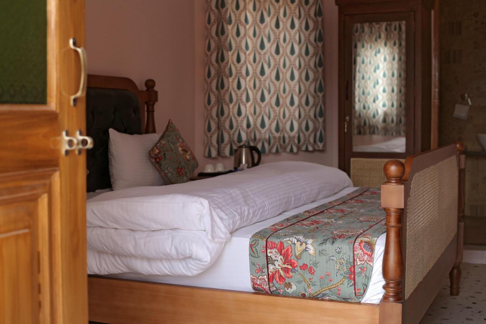 Kothipushkar Bed & Breakfast Luaran gambar